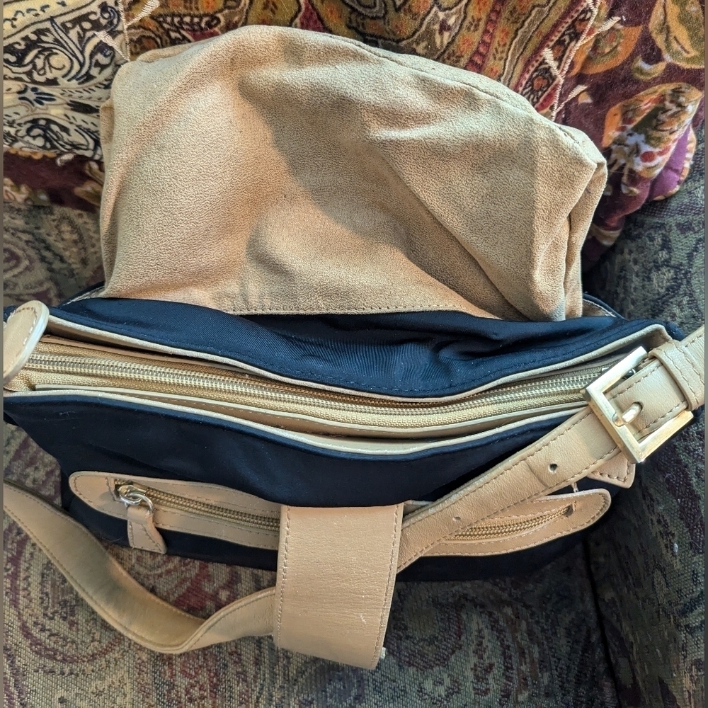 Vintage Ashreil Handbag - Picture 12 of 16